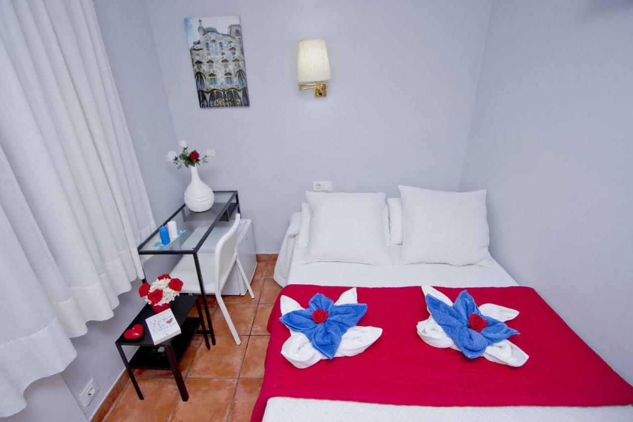 Barcelona City Rooms Экстерьер фото